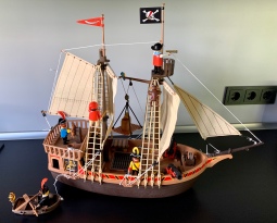 Playmobil Piratenschiff mit Beiboot
